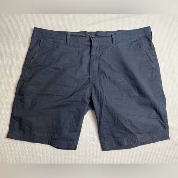 Men’s Levi’s Khaki Shorts - Picture 1 of 2